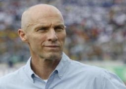 برادلي: أشعر بصدمة.. ولا أصدق تكرار ماحدث في مباراة بورسعيد