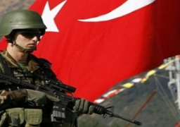 مقتل جندى تركى فى انفجار سيارة مفخخة أمام مقر للشرطة