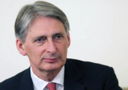 هاموند: لن نسمح لإيران بتطوير أسلحة نووية