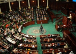 “مجلس النواب” الليبي يستحدث منصب “قائد عام للجيش” ويسن قانونًا بعودة المهجرين قسرًا بقوة السلاح