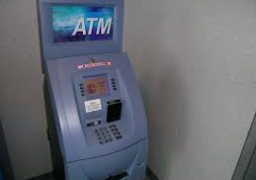 المالية تلزم الجهاز الإداري والمحليات بدفع الرواتب إلكترونيًا وتحظر التعامل الورقي والنقدي