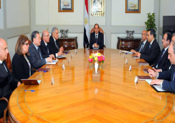 السيسي يؤكد للوزراء الجدد ضرورة التفاني وإعلاء مصلحة الوطن وترشيد الانفاق