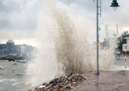 عاصفة فى ألمانيا تؤدى إلى إصابات واضطرابات فى حركة السكك الحديدية