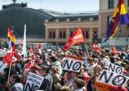 مظاهرات حاشدة في إسبانيا احتجاجا على سياسة التقشف