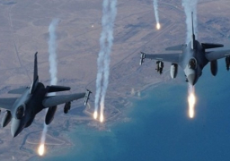 مقتل 30 شخصًا بينهم عناصر من داعش في غارة للتحالف بسوريا