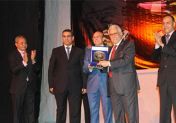 وزير الثقافة أثناء افتتاح مهرجان آفاق المسرحي: قادرون على بناء مجدنا مرة أخرى كدولة