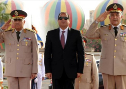 وزير الدفاع ورئيس الأركان يهنئان الرئيس السيسي بعيد تحرير سيناء