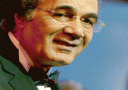 «الإسكندرية السينمائي» يهدي دورته الـ 31 للفنان محمود ياسين