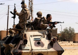 استشهاد ضابط وجنديين وإصابة آخر فى تفجير مدرعة برفح