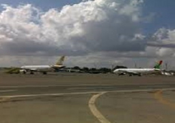 الجيش الوطني الليبي يقصف مطار معيتيقة في طرابلس