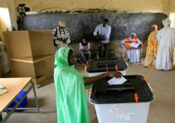 بدء عمليات فرز الأصوات للانتخابات الرئاسية والتشريعية بالسودان