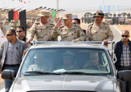 الفريق أول صدقى صبحى يتفقد وحدات التدخل السريع المحمولة جوا.. القائد العام: أمن مصر واستقرارها يكمن فى الاحتفاظ بقوات قادرة على تنفيذ كافة المهام برا وبحرا وجوا.. والأمن العربى جزء من أمننا القومى