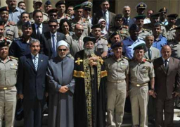 وفد “الفنية العسكرية” يلتقط الصور التذكارية الجماعية مع شيخ الأزهر والبابا تواضروس بالكاتدرائية
