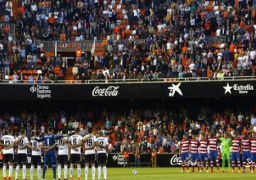 فالنسيا يكتسح غرناطة 4-0 في الدوري الأسباني