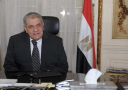 محلب يستقبل رئيس هيئة الرقابة الادارية لوضع خطة عاجلة لمكافحة التسيب والإهمال