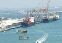 إغلاق موانى السويس الأربعة بسبب سوء الأحوال الجوية