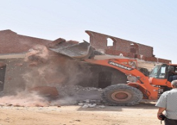 إزالة 15 منزلا على املاك الدولة بالمنيا