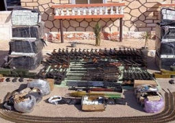 الجيش يضبط 6097 قطعة سلاح و521 نفقا من أكتوبر 2014 إلى أبريل 2015