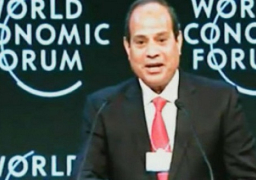 السيسي يعلن استضافة مصر للمنتدى الاقتصادي العالمي في مايو 2016 بشرم الشيخ