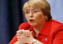 رئيسة تشيلي تطالب الحكومة بالاستقالة