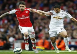 سوانزي يهزم أرسنال بهدف في الدوري الإنجليزي