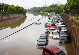 ارتفاع حصيلة ضحايا الأمطار على الحدود المكسيكية الأمريكية لـ20 قتيل