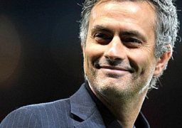 مورينيو يفوز بجائزة أفضل مدير فني في الدوري الإنجليزي