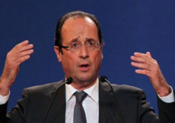 هولاند يطالب بالضغط على روسيا والانفصاليين في أوكرانيا لاحترام الهدنة