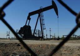 عقود برنت تهبط إلى مستوى منخفض جديد في 11 عاما