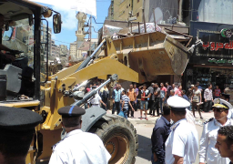 بالصور .. حمله أمنية لضبط الخارجين عن القانون و إزالة التعديات و الإشغالات بالأسكندرية