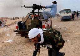 مقتل جنديين بالجيش الليبي وإصابة آخر جراء الاشتباكات مع أنصار الشريعة بجنوب درنة