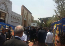 جثمان النائب العام يصل إلى مثواه الأخير بمقابر أسرته في المقطم