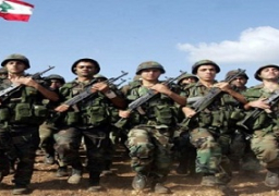 الجيش اللبنانى يقصف المسلحين فى جرود بلدة عرسال