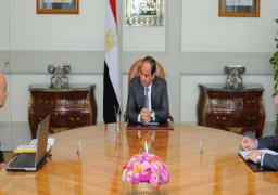 الرئيس السيسي يبحث سبل زيادة حركة السياحة الوافدة لمصر