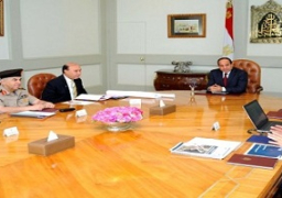 السيسي يستعرض الاستعدادات الجارية بقناة السويس الجديدة مع الفريق مميش