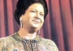 السفير المصرى بالكويت يكرم فرقة أم كلثوم للموسيقى العربية