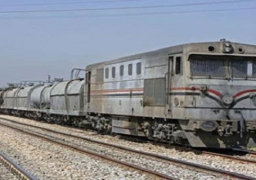 توقف حركة القطارات على خط الصعيد بسوهاج