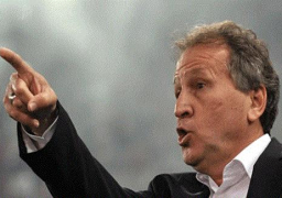 البرازيلي زيكو يقرر الترشح لانتخابات رئاسة الفيفا