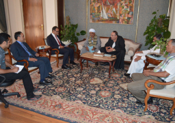 عبد العاطي يبحث مع نقيب الفلاحين سبل دعم وزارة الخارجية لجهود النقابة