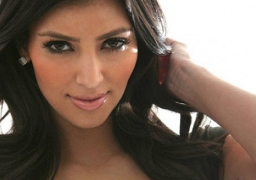 كيم كارداشيان تعلن عن حملها الثاني بعد انتظار عام كامل