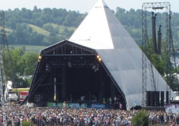 مهرجان «جلاستونبري» ينطلق الأربعاء المقبل