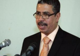 نائب الرئيس اليمني: سفن إغاثة تصل لعدن وتعز وحضرموت قريبًا