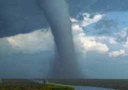 الأرصاد الجوية: إعصار قوي يقترب من غرب اليابان