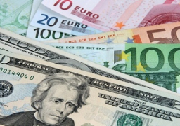 الدولار يرتفع بعد اتفاق اليونان