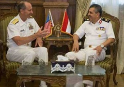 السفارة الأمريكية: رئيس العمليات البحرية يزور مصر ويتفقد زوارق الصورايخ السريعة