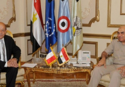 الفريق أول صدقي صبحي يلتقي وزير الدفاع الفرنسى