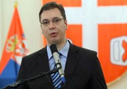 رشق رئيس وزراء صربيا بالأحذية في الذكرى الـ20 لمذبحة سربرنيتشا