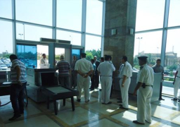 تعليمات جديدة بمطار القاهرة.. دخول اليمنيين فوق 50 عامًا بدون تأشيرة