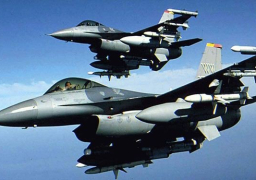 مقاتلات اف 16 تحلق فى سماء الشيخ زويد لتأمين قوات الجيش