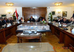 وزير التموين يبحث إستيراد 75 ألف رأس ماشية سودانية وطرحها بأسعار مخفضة